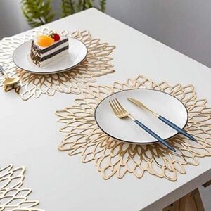 Round Leaf Design 4 Metallic Gold Vinyl Placemats New Table Chargers